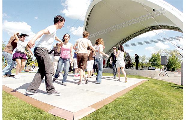 Dancing at Douglas Park during the Langley Jazz Festival