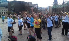 Flash mob Church on the Hill